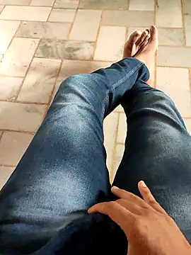 Snapshot of Big_boss_ind chatting on February 24, 2:19 am Big boss ind online show from February 24, 2:19 am