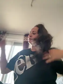 itsCassie online show from October 9, 3:54 pm