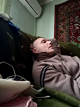 Snapshot of Sam_Colt chatting on April 24, 6:49 am Sam Colt online show from April 24, 6:49 am