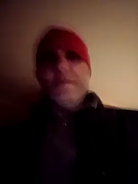 Snapshot of Sam_Colt chatting on April 24, 8:11 pm Sam Colt online show from April 24, 8:11 pm