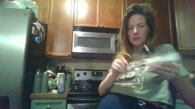 RhodesXO online show from March 8, 6:39 am