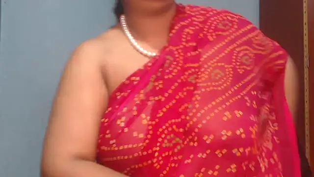 Snapshot of naughtyboobs38dd chatting on July 19, 7:45 am naughtyboobs38dd online show from July 19, 7:45 am