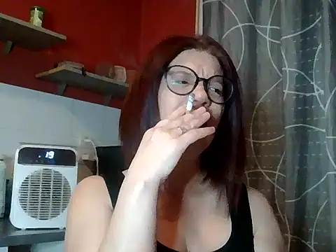 jennylovence online show from February 7, 8:11 am