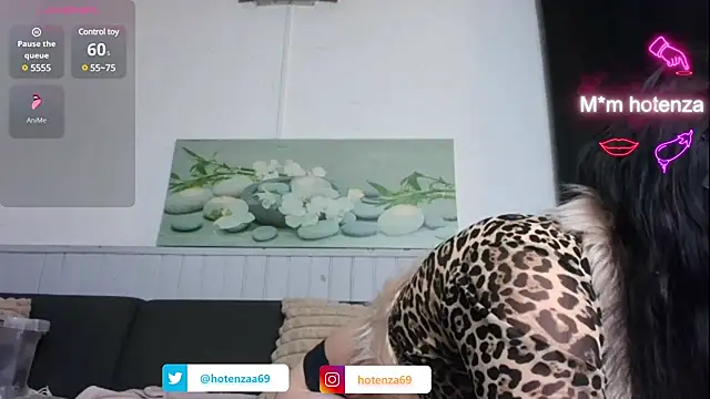 Snapshot of Hotenza69 chatting on January 4, 4:43 pm Hotenza69 online show from January 4, 4:43 pm