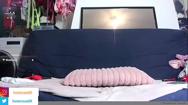 Snapshot of Hotenza69 chatting on March 4, 3:04 pm Hotenza69 online show from March 4, 3:04 pm