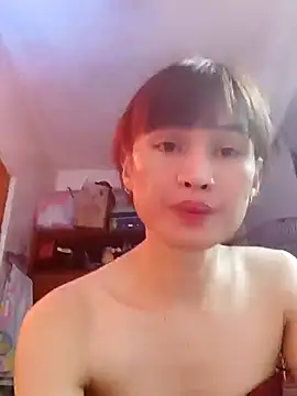 Snapshot of QueenSoreal chatting on February 13, 8:45 pm QueenSoreal online show from February 13, 8:45 pm