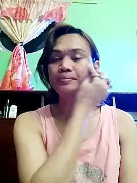 Snapshot of QueenSoreal chatting on October 28, 4:20 pm QueenSoreal online show from October 28, 4:20 pm