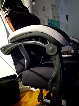 verylargecock online show from January 13, 11:26 am