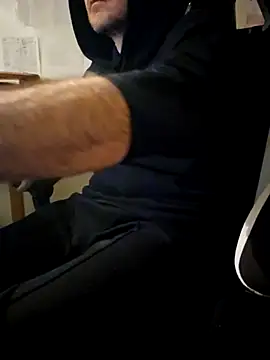 verylargecock online show from February 22, 6:35 am