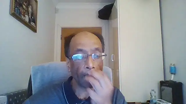 Snapshot of rauncher1 chatting on November 13, 10:03 am rauncher1 online show from November 13, 10:03 am