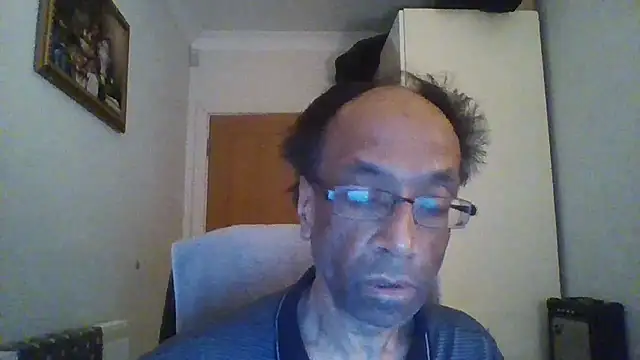 Snapshot of rauncher1 chatting on November 14, 9:19 am rauncher1 online show from November 14, 9:19 am