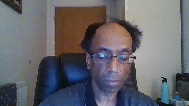 Snapshot of rauncher1 chatting on December 4, 11:52 am rauncher1 online show from December 4, 11:52 am