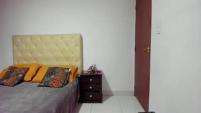 LUISSA  online show from February 26, 1:30 pm