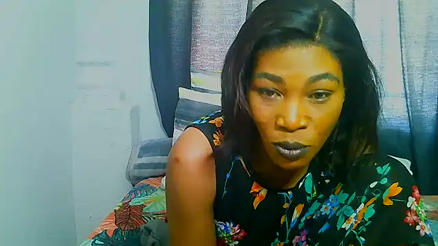 Snapshot of freaky_naughty chatting on October 8, 9:40 am freaky naughty online show from October 8, 9:40 am