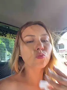 Brittanyrosexx online show from January 11, 7:49 pm