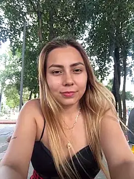 Brittanyrosexx online show from March 1, 9:15 pm