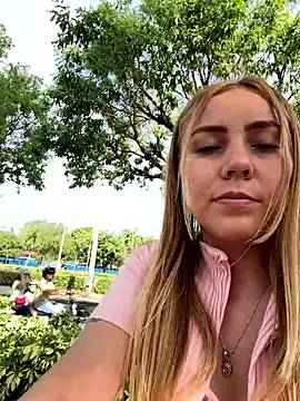 Brittanyrosexx online show from September 12, 8:53 pm