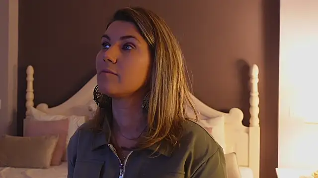 FeliciaKrige online show from February 25, 10:18 pm