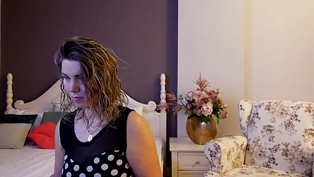 FeliciaKrige online show from March 4, 10:16 pm