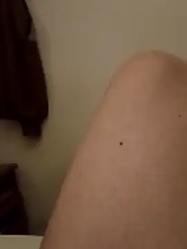 Snapshot of Lucianoconti chatting on April 4, 1:48 am Lucianoconti online show from April 4, 1:48 am