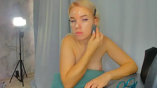 succubus online show from October 31, 7:42 am