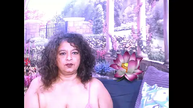 Snapshot of indianstar75 chatting on February 20, 6:17 am indianstar75 online show from February 20, 6:17 am