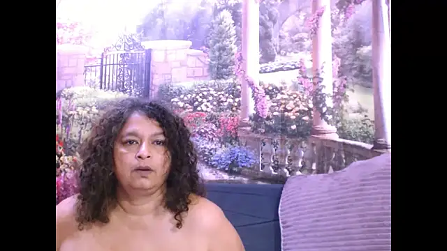 Snapshot of indianstar75 chatting on February 23, 6:28 am indianstar75 online show from February 23, 6:28 am