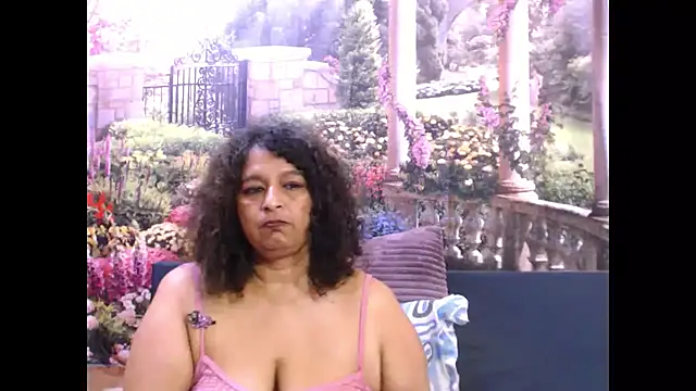 Snapshot of indianstar75 chatting on February 23, 11:33 am indianstar75 online show from February 23, 11:33 am