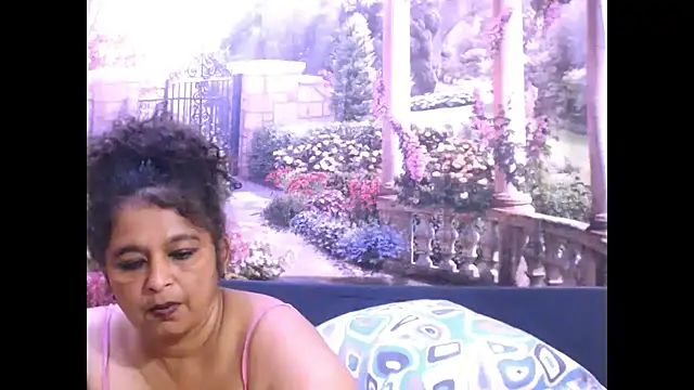 Snapshot of indianstar75 chatting on March 6, 10:15 pm indianstar75 online show from March 6, 10:15 pm