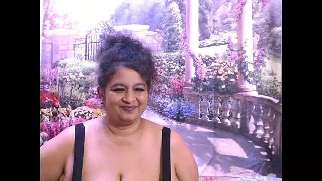 Snapshot of indianstar75 chatting on March 12, 4:51 am indianstar75 online show from March 12, 4:51 am