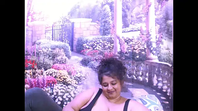 Snapshot of indianstar75 chatting on March 12, 8:41 am indianstar75 online show from March 12, 8:41 am