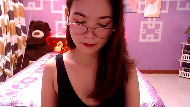 Snapshot of Sweety_Aria chatting on October 16, 5:52 am Sweety Aria online show from October 16, 5:52 am