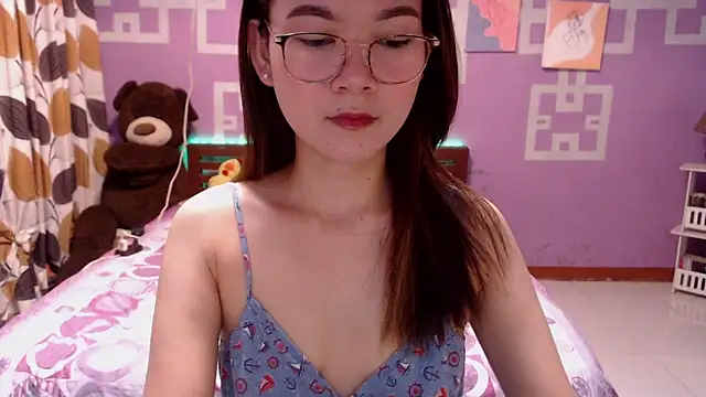 Snapshot of Sweety_Aria chatting on October 19, 8:04 am Sweety Aria online show from October 19, 8:04 am