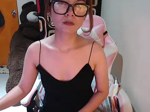 Snapshot of Sweety_Aria chatting on June 5, 6:52 am Sweety Aria online show from June 5, 6:52 am