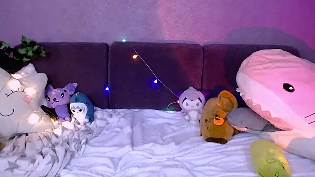 Unicorntears   online show from January 19, 4:54 am