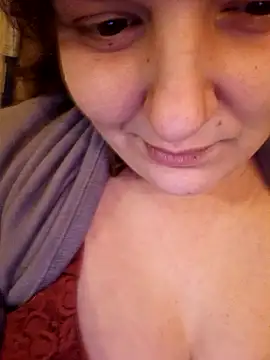 Cutegirlforyou online show from January 6, 8:24 am