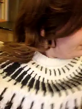 Cutegirlforyou online show from January 17, 8:02 am