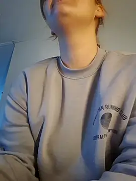 Cutegirlforyou online show from December 4, 10:02 am