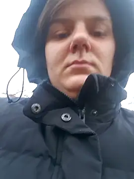 Cutegirlforyou online show from December 5, 7:50 am