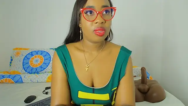 Snapshot of CaseyMoon chatting on May 28, 10:34 am CaseyMoon online show from May 28, 10:34 am