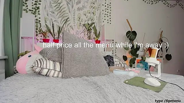 Snapshot of sierra_diamond chatting on January 4, 3:49 pm sierra diamond online show from January 4, 3:49 pm