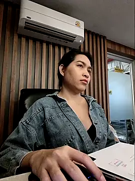 sara kimoo online show from November 19, 7:14 pm