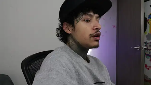 trieone online show from January 9, 1:47 pm