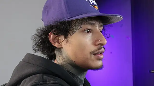 trieone online show from April 19, 10:56 pm