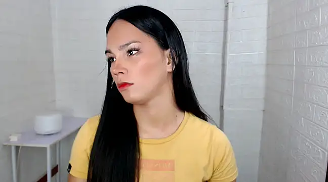 Snapshot of urnaughtydolly69 chatting on March 22, 2:47 pm urnaughtydolly69 online show from March 22, 2:47 pm