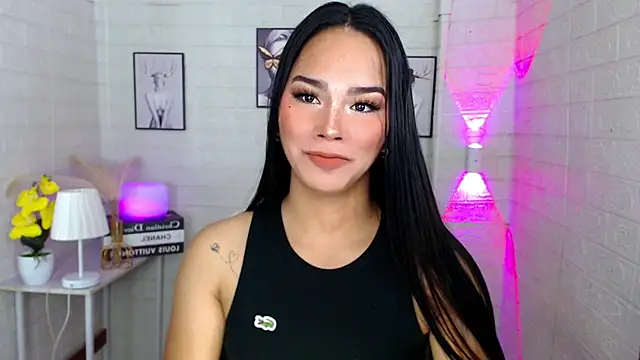 Snapshot of urnaughtydolly69 chatting on September 16, 6:09 pm urnaughtydolly69 online show from September 16, 6:09 pm