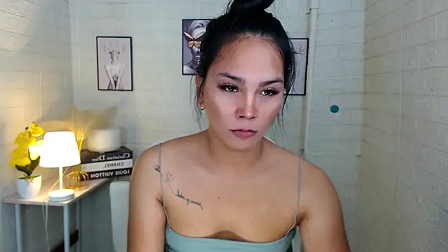 Snapshot of urnaughtydolly69 chatting on September 27, 11:54 pm urnaughtydolly69 online show from September 27, 11:54 pm