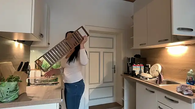 Viola Beck online show from February 11, 11:04 am