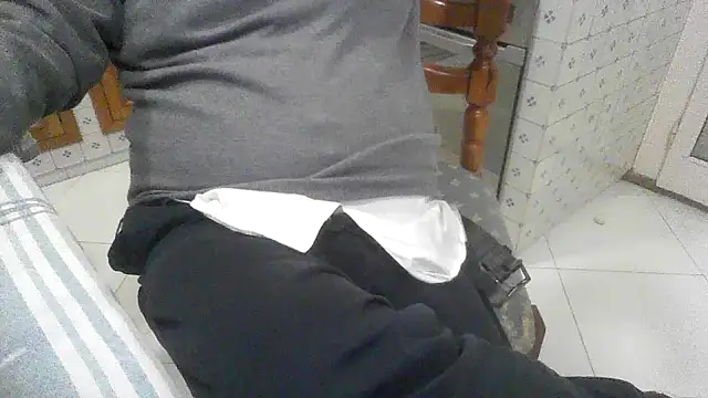 Snapshot of polloiw chatting on October 17, 2:08 pm polloiw online show from October 17, 2:08 pm