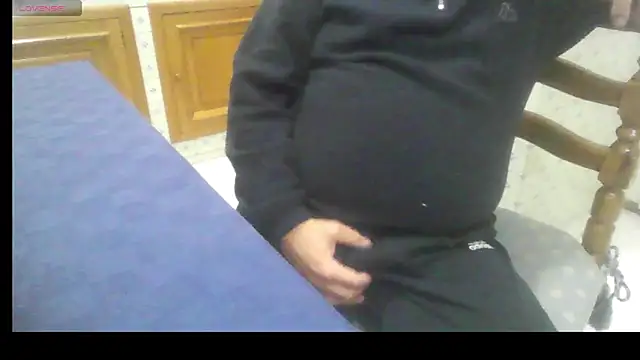 polloiw online show from March 3, 4:29 am